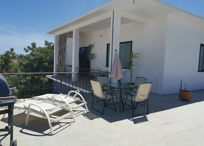Michelle's Place Guest house 3*